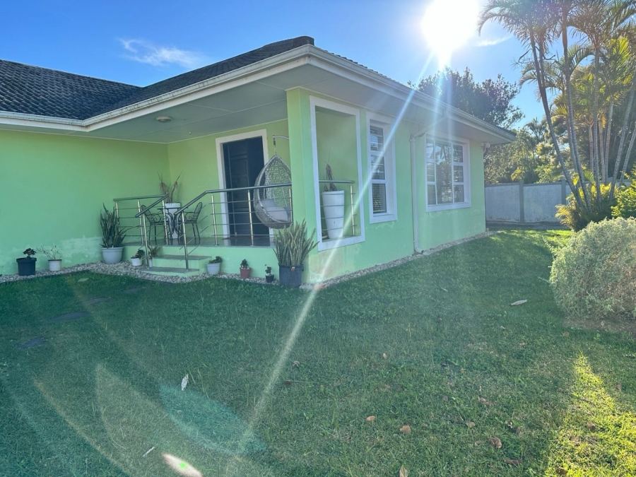 4 Bedroom Property for Sale in Gonubie Eastern Cape